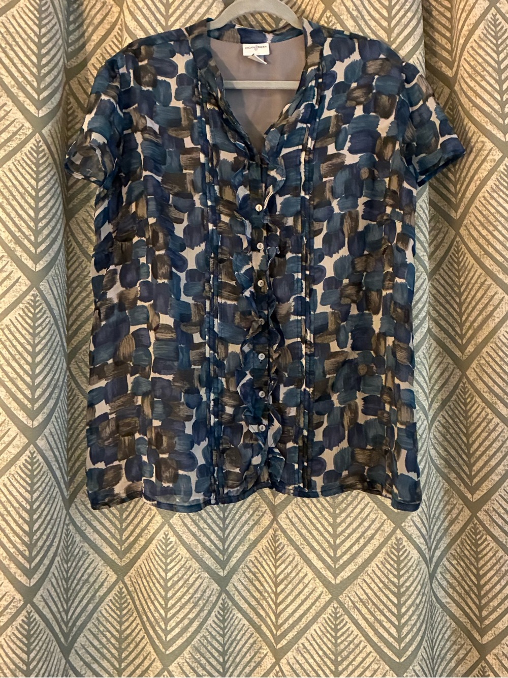 Jaclyn Smith Blue and Gray Brushstroke Ruffle Blouse